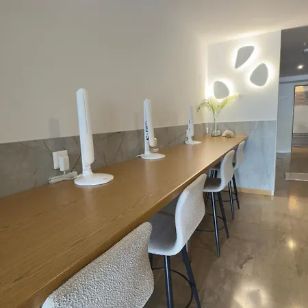 Ponti מלון